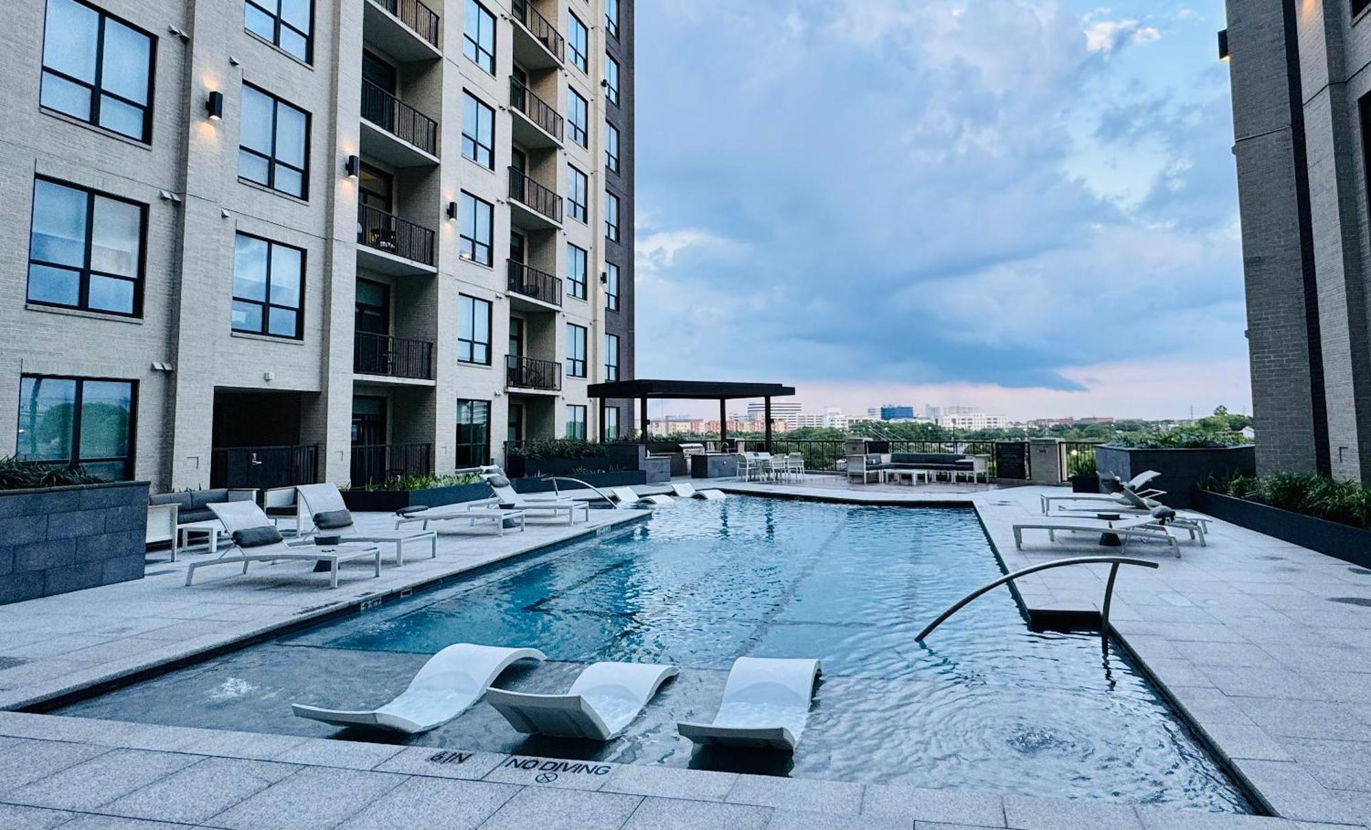 Nrg Medlux Haven Premier Retreat Apartment Houston Exterior photo